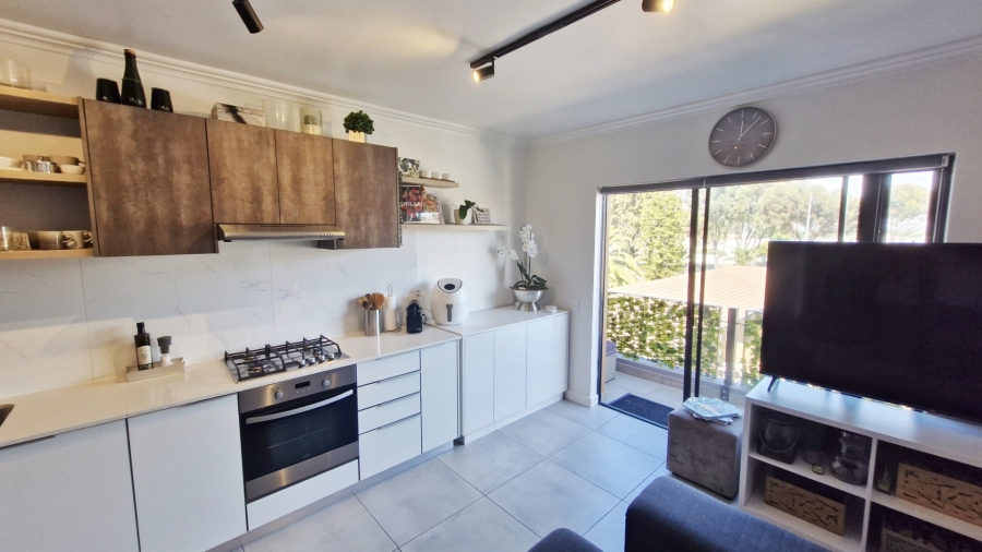  Bedroom Property for Sale in Table View Western Cape